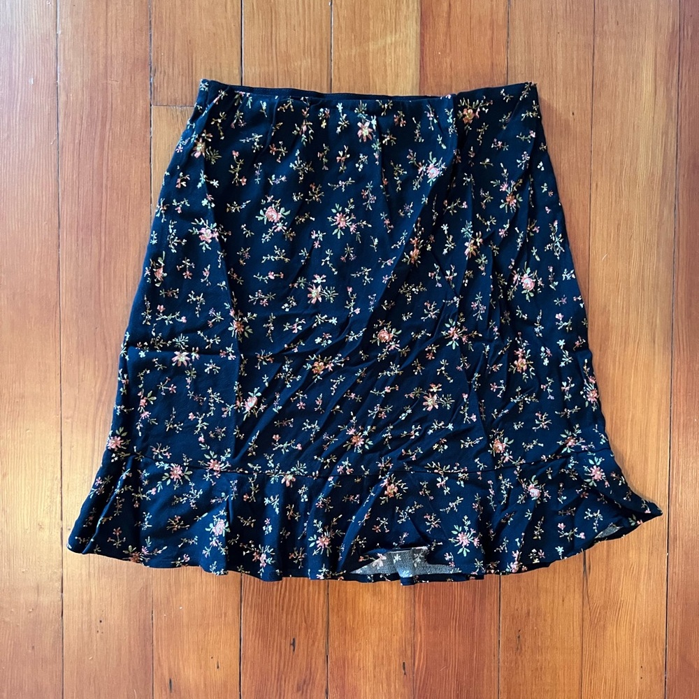 NWOT Madewell Flounce-Hem Mini Slip Skirt in Fresh Sprigs Size XS - Black Floral